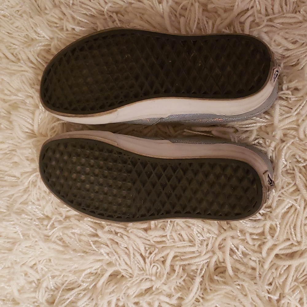 Vans - Picture 4 of 5